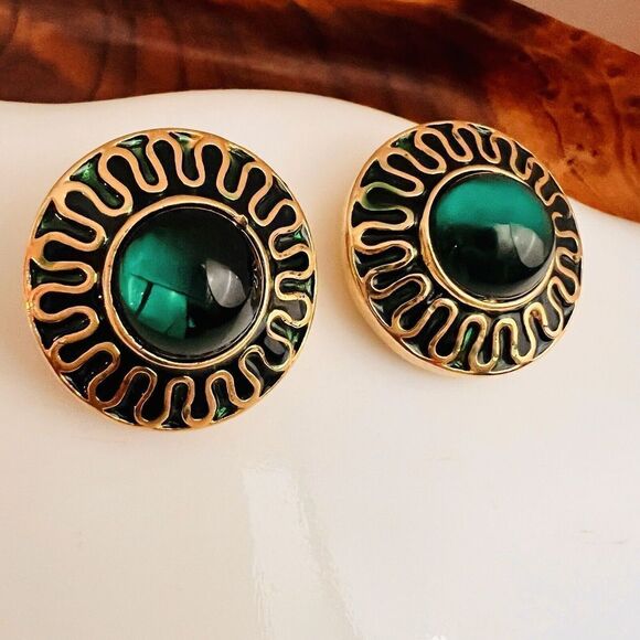 Vintage Galleria Gripoix Earrings Clip On Enamel Green Glass Gold Round 4631 - Picture 4 of 13